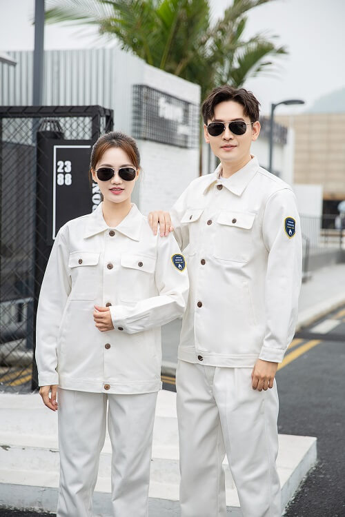 白色<a href=http://ra80.cn/chanpinfenleiC/ target=_blank class=infotextkey>阻燃工作服</a>